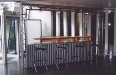 Empfangs-/ Messetheke 21